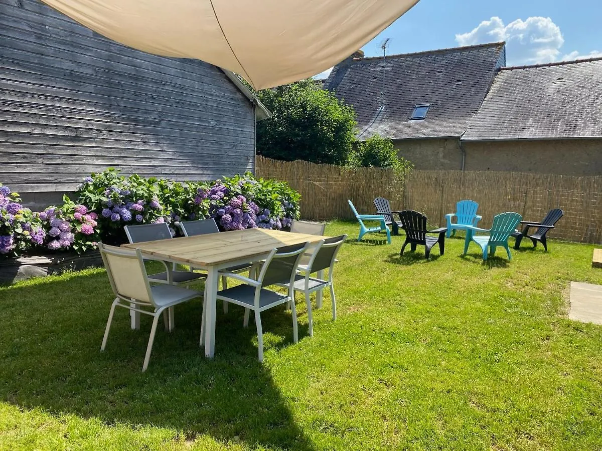 Holiday home Maison De Charme En Campagne A 10 Min De Rennes Noyal-Chatillon-sur-Seich